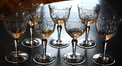 Vtg Set 7 HAND BEVEL CUT Wine Glasses CROSSED WREATH FLORAL/ Bulb Stem 4.75″