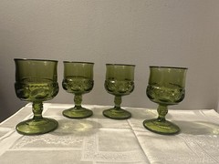 Indiana Glass Kings Crown Thumbprint Retro Avocado Green Four Goblets