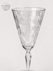 Set of 7 Vintage Etched Floral Crystal Wine Glasses 7.5” Stemware