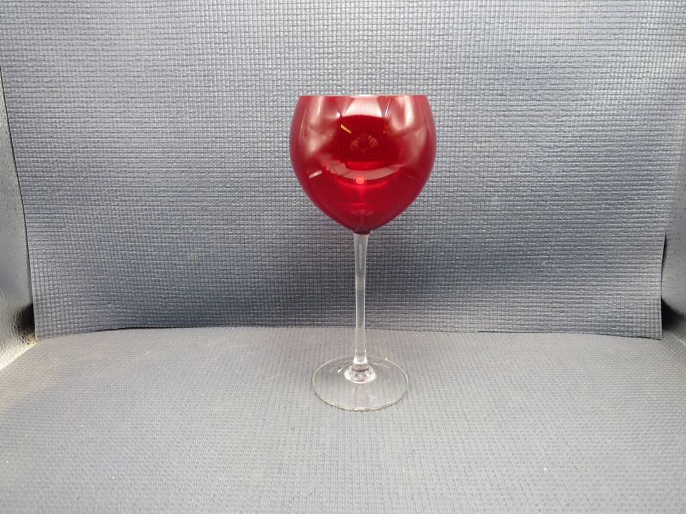 Lenox Crystal Holiday Gems-Ruby Pattern Balloon Goblet 8 7/8″ x 3 1/4″