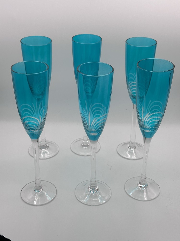 Lot Of 6 Pier 1 Turquoise champagne glasses. Cut glass swirls. Tall 10.25″