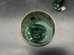 2 Hunter Green Libby Wine Glasses W/ Hand Painted Sea Turtles By Kelly Hunt 7”T