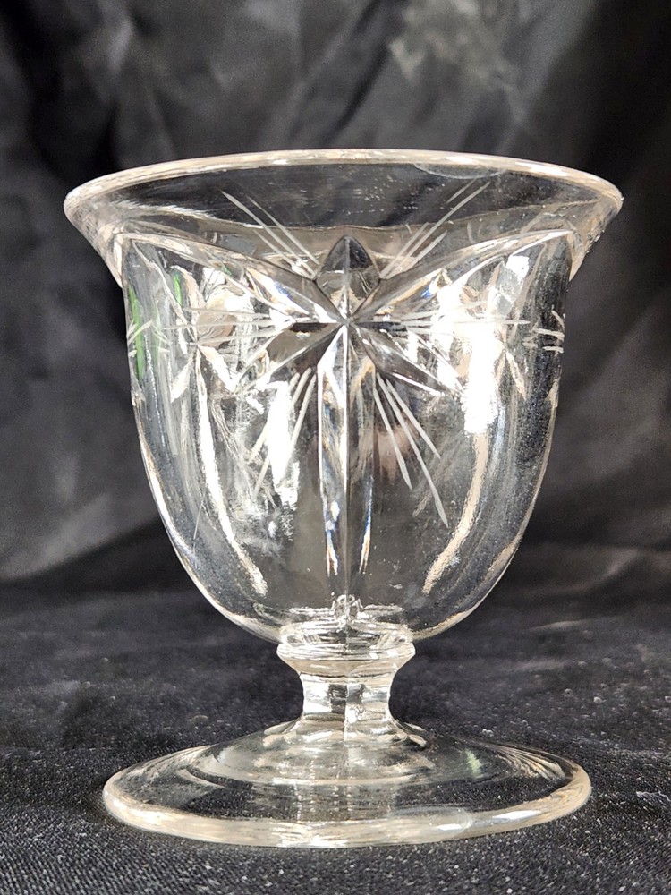 Vintage Oyster or Fruit Cocktail Clear Glass • 6 Point Starburst Pattern 3¼ Tall