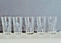 Lot Of 5 Vintage 3 3/4″ H Clear Glass Juice Glass With Etched Grape Design