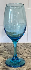 CRISTAR RIOJA? AQUA TEAL TURQUOISE AQUAMARINE BLUE 10-12oz STEM WINE GLASS EUC