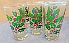 Vtg Indiana Glass Christmas Holly Berries Tumblers 5-1/2 » Set of 6