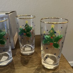 VTG Mikasa CHRISTMAS GLOW Set Of 4 15 oz Glass Tumbler 🎄 Tree • Reindeer In Box
