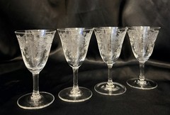 Set Of 4~Wine Glasses w/ Etched Thistle~Optic Flared Bowl