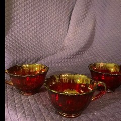 Vintage irredescent red amberina glass tea cups