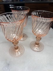 Vintage Arcoroc France Rosaline Pink Swirl Wine/Water Goblet Glasses Set of 3