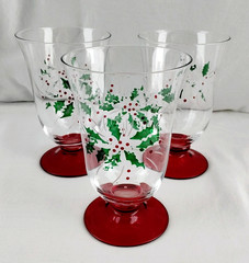 Vintage GORHAM Festive Holly Goblets / All Purpose 15 oz Water Glass – Set of 3