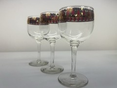 Culver Cranberry Scroll Panel Wine Glasses Set Of 3 MCM Vintage 22KT Gold Trim