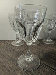 Arcoroc Cristal d’Arques Petale Port Wine Stemmed Glass Paneled Set of 4 5 5/8″