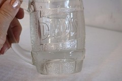 DAD’S ROOT BEER BARREL SHAPED HEAVY CLEAR GLASS 5 1/4″h Stein Mug