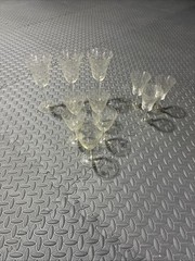 Set (11) Vintage floral etched crystal tulip shaped wine glasses Rare 🔥