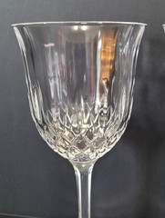 Set of 4 Capri Concerto Crystal 7 1/4″ Wine Glasses