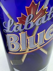 Labatt Cobalt Blue Beer Pint Glasses Bauer Ice Hockey Sticks Set of 2
