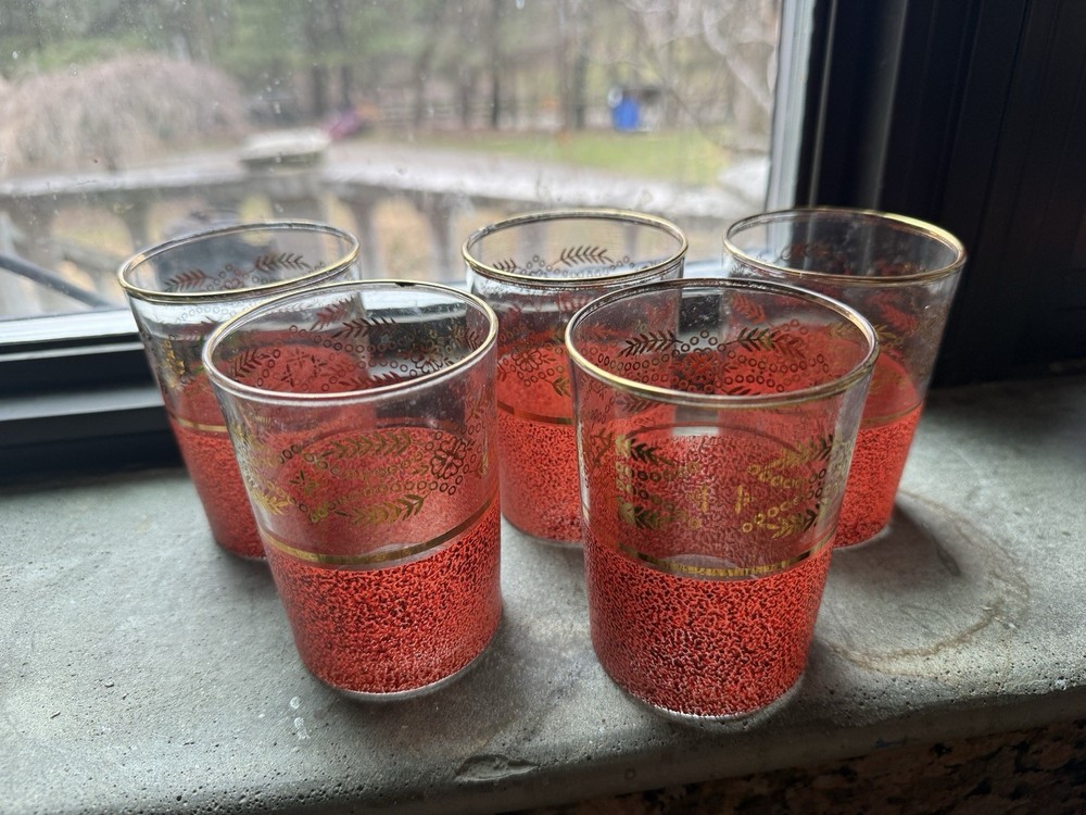Vintage Mid Century Barware Glasses Textured Red With 14k Gold Trim & Design