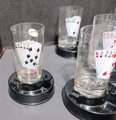 Set Of 8 Vintage Poker Suite Cards Glasses With Coaster Ashtray Bar Man Cave