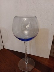 4 Multi Colored Balloon Wine Goblets Clear Twist Stem 8.75″ Tall – 14 oz. ~EUC ~