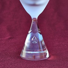 Vintage MURANO Frosted & Clear Wine Glass Hourglass Design with TEARDROP BUBBLE
