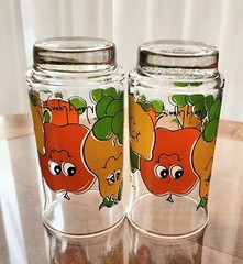 2 Vintage 70’s Nancy Lynn Signed Smiling Happy Fruit 5.5″ Drinking Glass Tumbler
