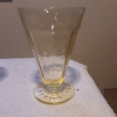 Set of 4 Vintage Anchor Hocking Topaz Yellow Princess Footed Tumblers