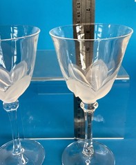 Set of 2 Durand Florence Crystal Wine Glasses