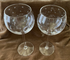 Kate Spade / Lenox «Larabee Dot» Set of 2 ~ 8.5″ Ballon Wine Goblets ~ Mint Cond