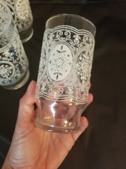 4 Vintage 12 Oz White Raised Floral Lace Drinking Glasses 5.25″