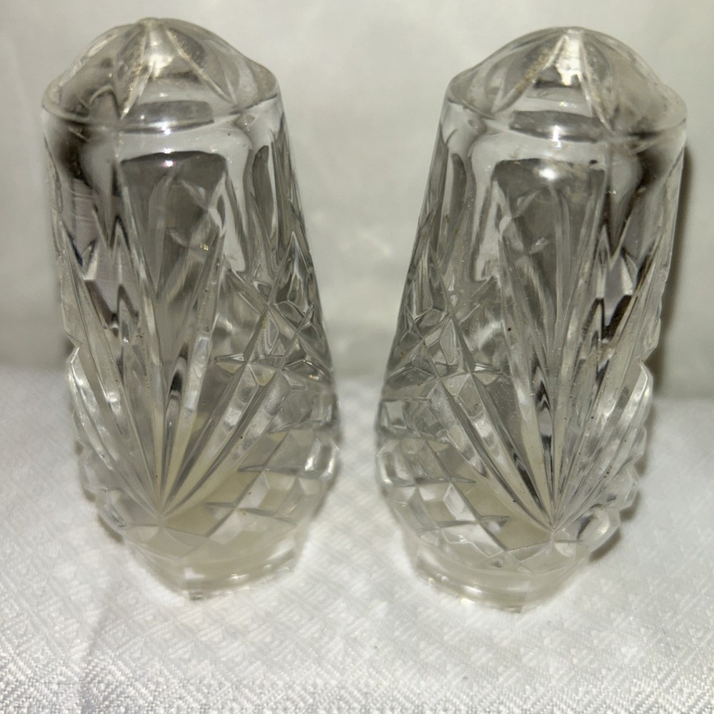Cristal D’ Arques VILLEMONT Salt Pepper Set