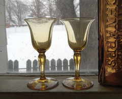 PAIR OF PRETTY AMBER ANTIQUE STEUBEN HAND BLOWN PONTILED CORDIAL WINE GLASSES