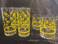 Set of 7 (4Tall/3Short) Libbey Flared Glassware w/Yellow Flowers