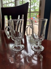 PAIR OF CLEAR GLASS IRISH COFFEE GLASSES 5-3/4″ HIGH