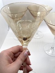 Pier 1 Imports Crackle Amber Golden Luster Martini Glasses 7 1/4″ Set of 4 MINT