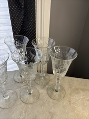 7- Vintage Wisteria Floral Vine Motif 8″ Tall Wine Glasses- Eleg. Twist Cut Stem