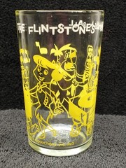 Vintage 1962 FLINTSONES YELLOW HANNA-BARBERA PRODUCTIONS INC 8oz JUICE GLASS