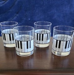 VTG Shafford 4″ Tumblers/Lowball Piano Keys on Outside, Musical Staff on Inside