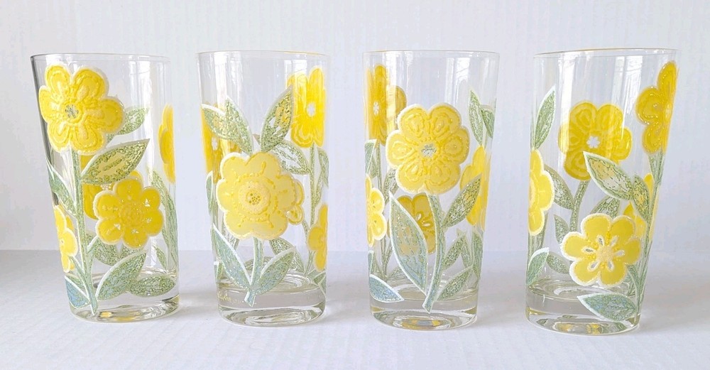 OF FOUR CULVER LTD RAISED YELLOW PETTIT FLEUR PATTERN GLASSES