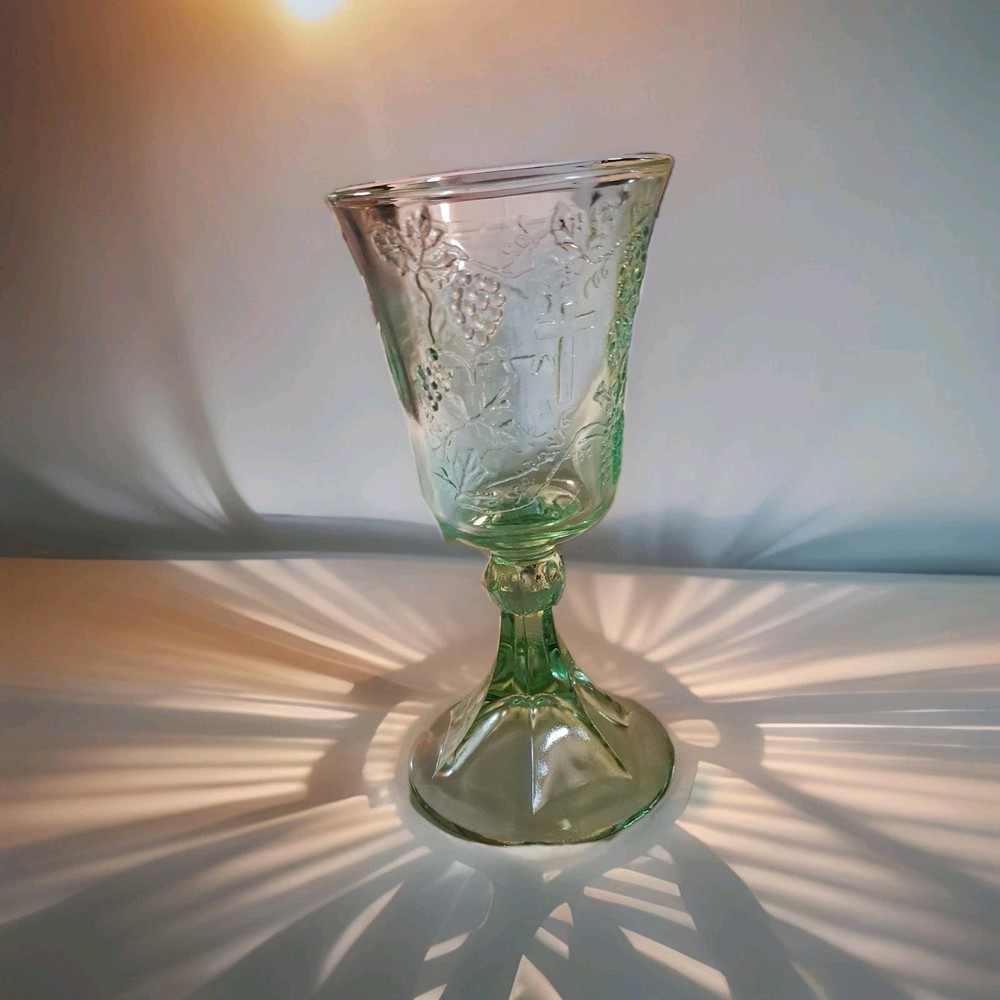 Vintage Green Tiara Exclusives «Last Supper» 7″ Goblet by Indiana Glass