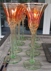 Lot 8 Signed Rick Strini Studio Art Glass Tulip Wine Goblets Marigold Iridescent
