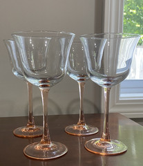Cristal d’Arques AMERICANA ROSE Blush Pink/Peach Stem 7″ Wine Glasses Flared-6