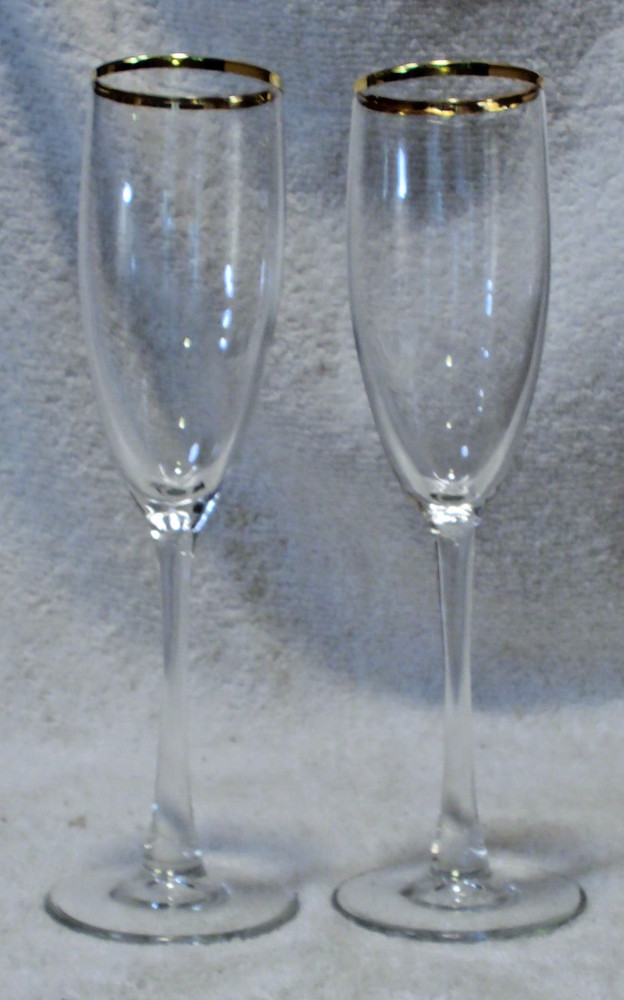 Set of 2 Vintage Gold Rimed Fluted Crystal Champagne 8 3/4” Tall