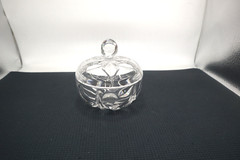 Nice Heavy Crystal Petal/Leaf Design Candy Dish with Lid 5 1/4″ wide x 5 5/8″ t