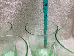 6 Vintage green juice glasses with etched flowers (2) and grapevine (4) GUC