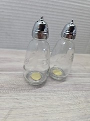 Princess House Heritage Crystal 471 Salt Pepper Shaker Etched Floral 4 1/4 in
