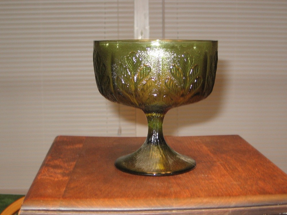 Green glass goblet with oak leaf pattern