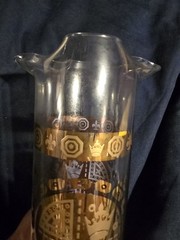 Vintage VITO BARI Fleur De Lys 22k Gold Martini pitcher W/ ice lips