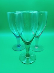 Set of 6 Clear Wine Glasses 10 oz Colored Stems Blue Green Pink
