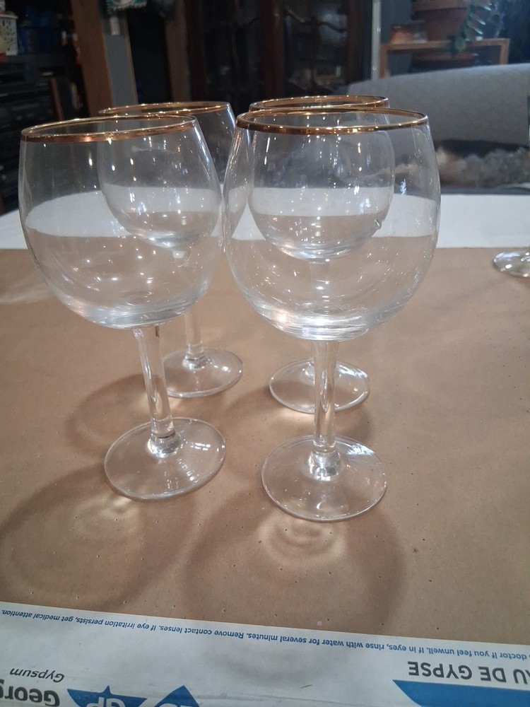 Crystal Wine Glasses With 24 K Gold Trim Set Of 4